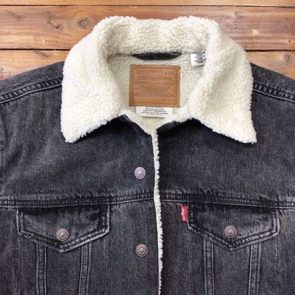 Levi's Jackets & Blazers - LEVI’S Premium jeans jacket sherpa jeans jacket Cottagecore western cowgirl XXS